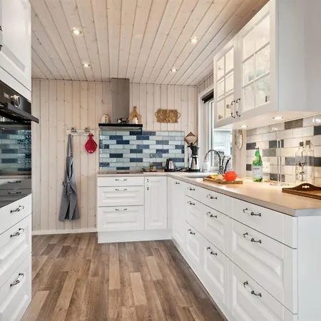 Holiday home Gyrid - 150m From The Sea In Djursland And Mols By Interhome Ronde